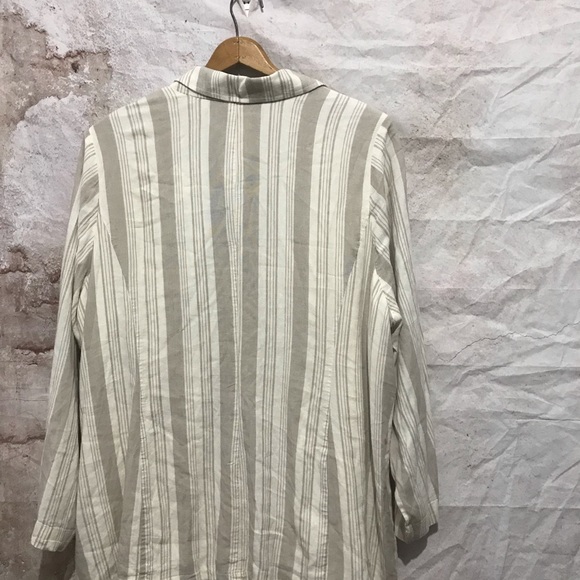 NWT Torrid Linen Blend Stripe Unstructured Lined Lightweight Jacket Size 4~ - Picture 5 of 5